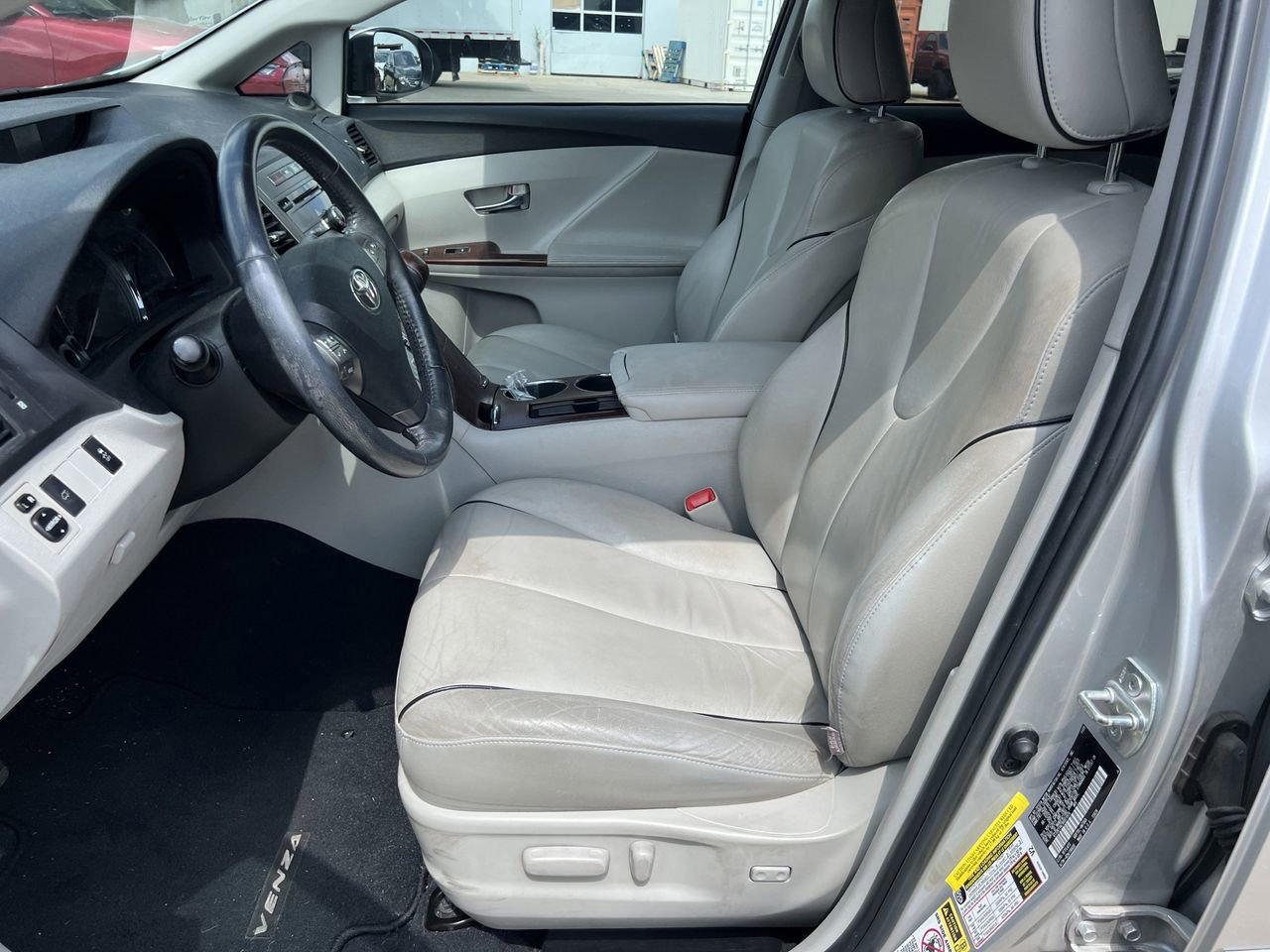 Used 2009 Toyota Venza FWD image 7