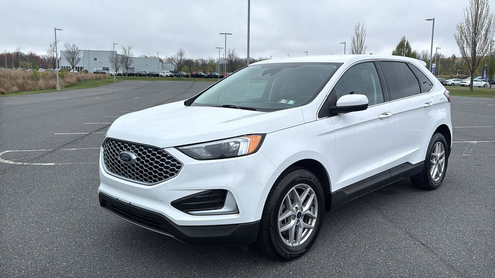 Used 2024 Ford Edge SEL AWD/4WD image 13