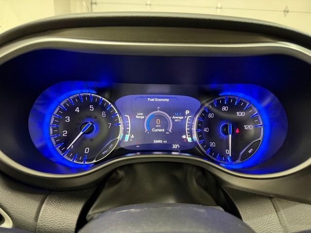 Used 2024 Chrysler Pacifica Touring-L image 15