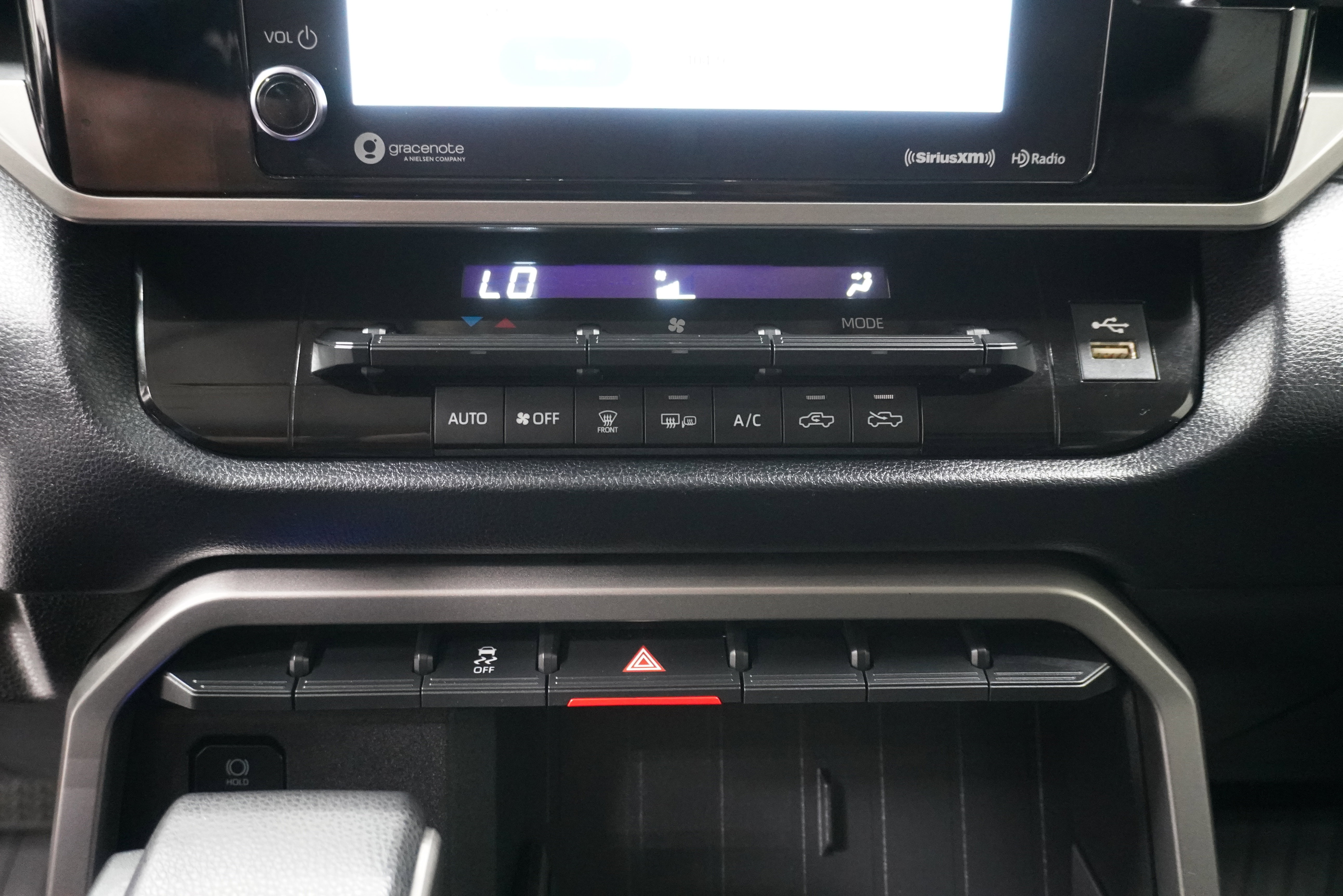 Used 2022 Toyota Tundra SR5 w/ Convenience Package image 19