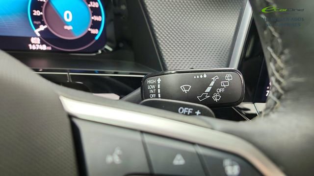 Used 2025 Volkswagen Atlas Cross Sport SEL Premium R-Line AWD/4WD image 46