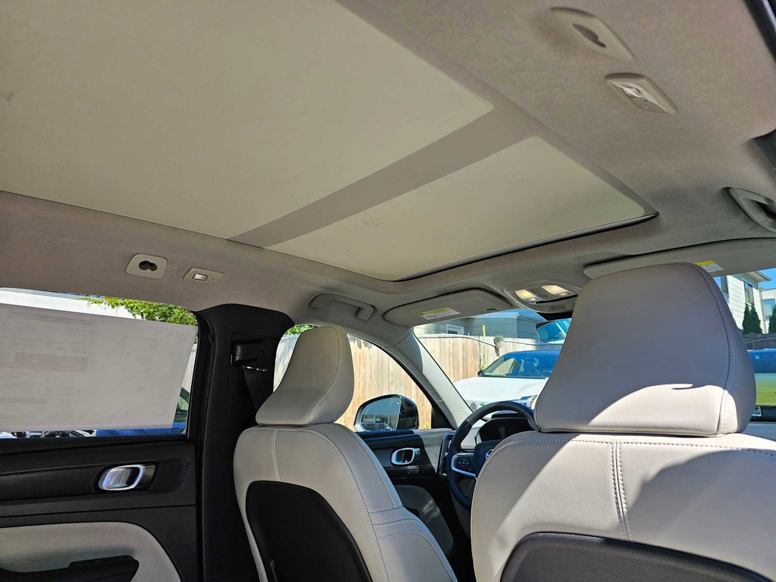 New 2025 Volvo XC40 B5 Plus w/ Protection Package Premier image 13