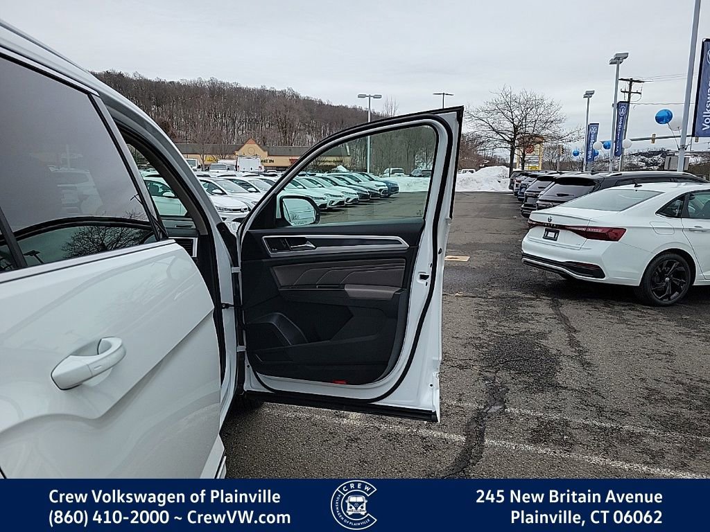 Used 2022 Volkswagen Atlas SEL Premium image 44