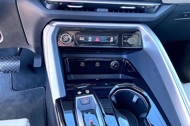 Used 2025 Audi Q5 Premium Plus w/ Premium Plus image 26