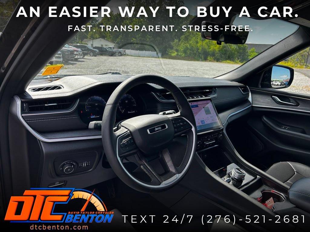 Used 2025 Jeep Grand Cherokee L Limited w/ Luxury Tech Group II AWD/4WD image 10