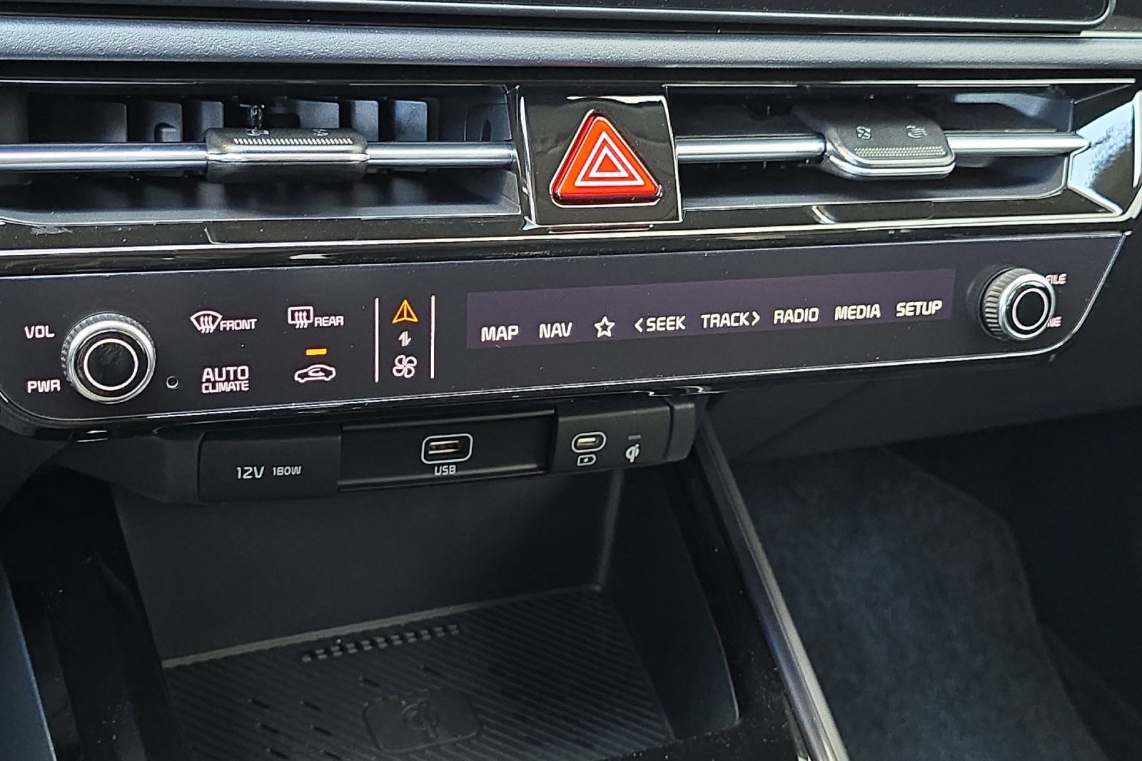 New 2025 Kia Niro EX image 17