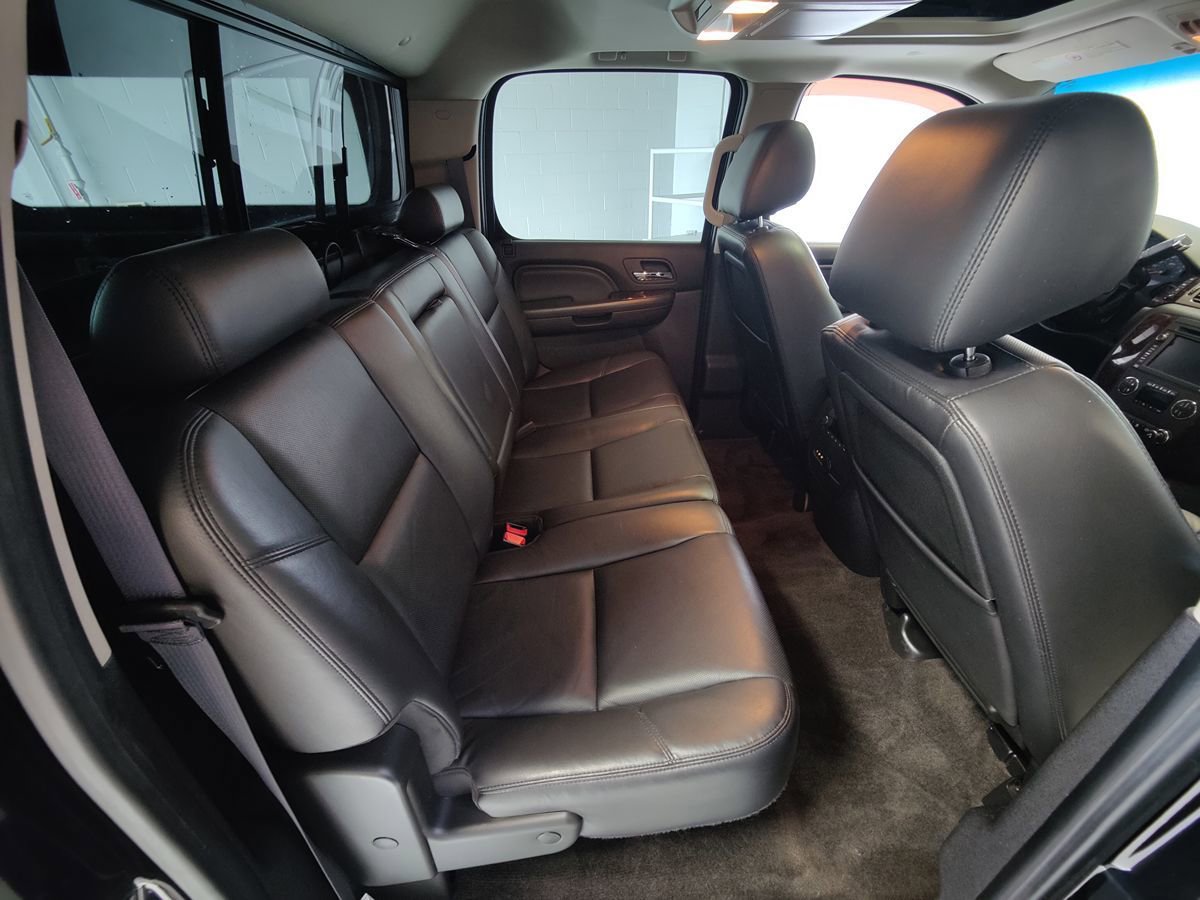 Used 2011 GMC Sierra 2500 Denali AWD/4WD image 18