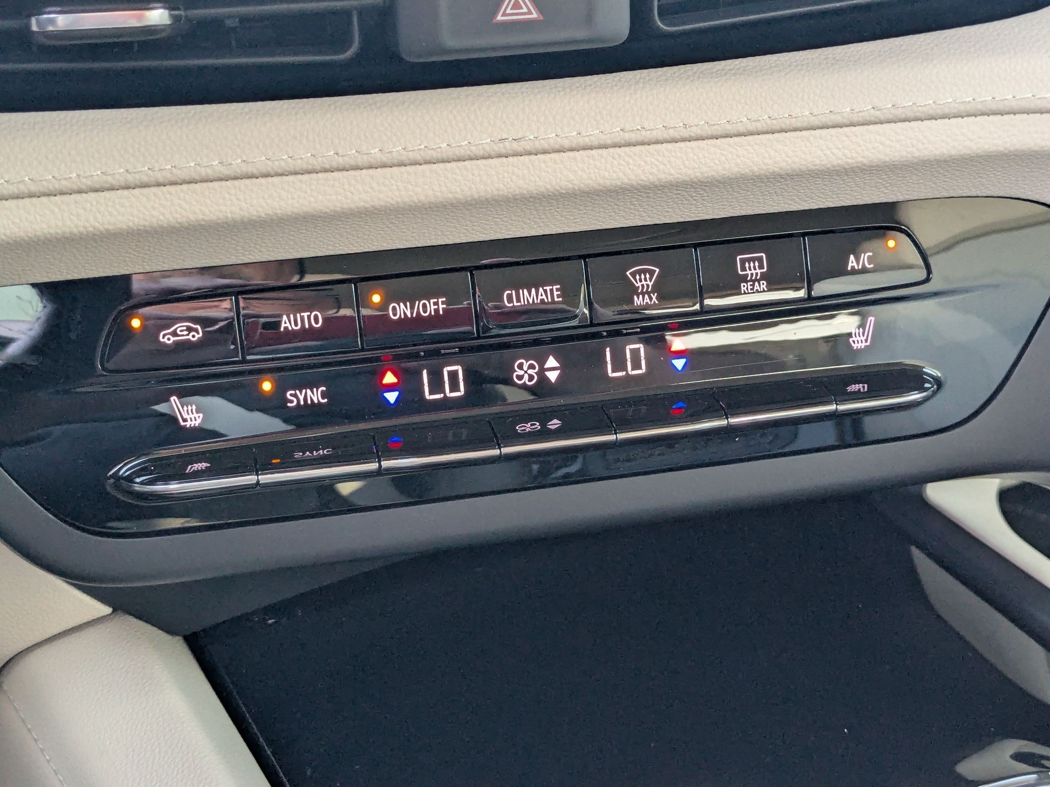 Used 2023 Buick Envision Preferred AWD/4WD image 24