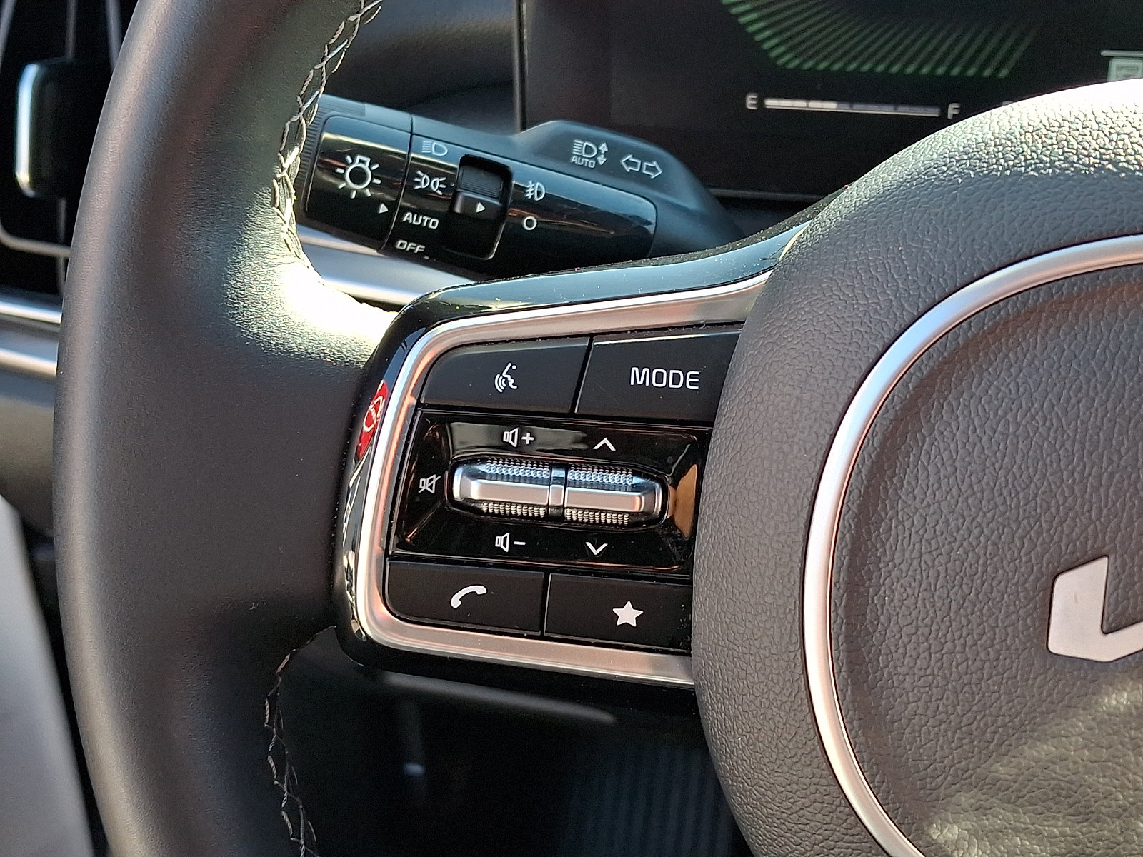 Used 2025 Kia Sorento EX w/ Panoramic Sunroof Package AWD/4WD image 26