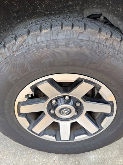 Used 2018 Toyota 4Runner TRD Off-Road image 20