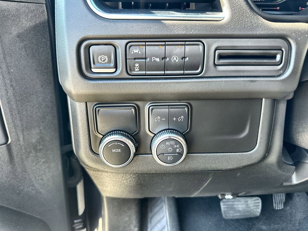 Certified 2024 GMC Yukon SLT image 18