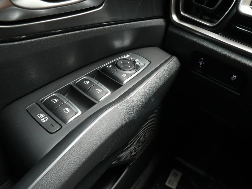 New 2025 Kia Sorento LX FWD image 12