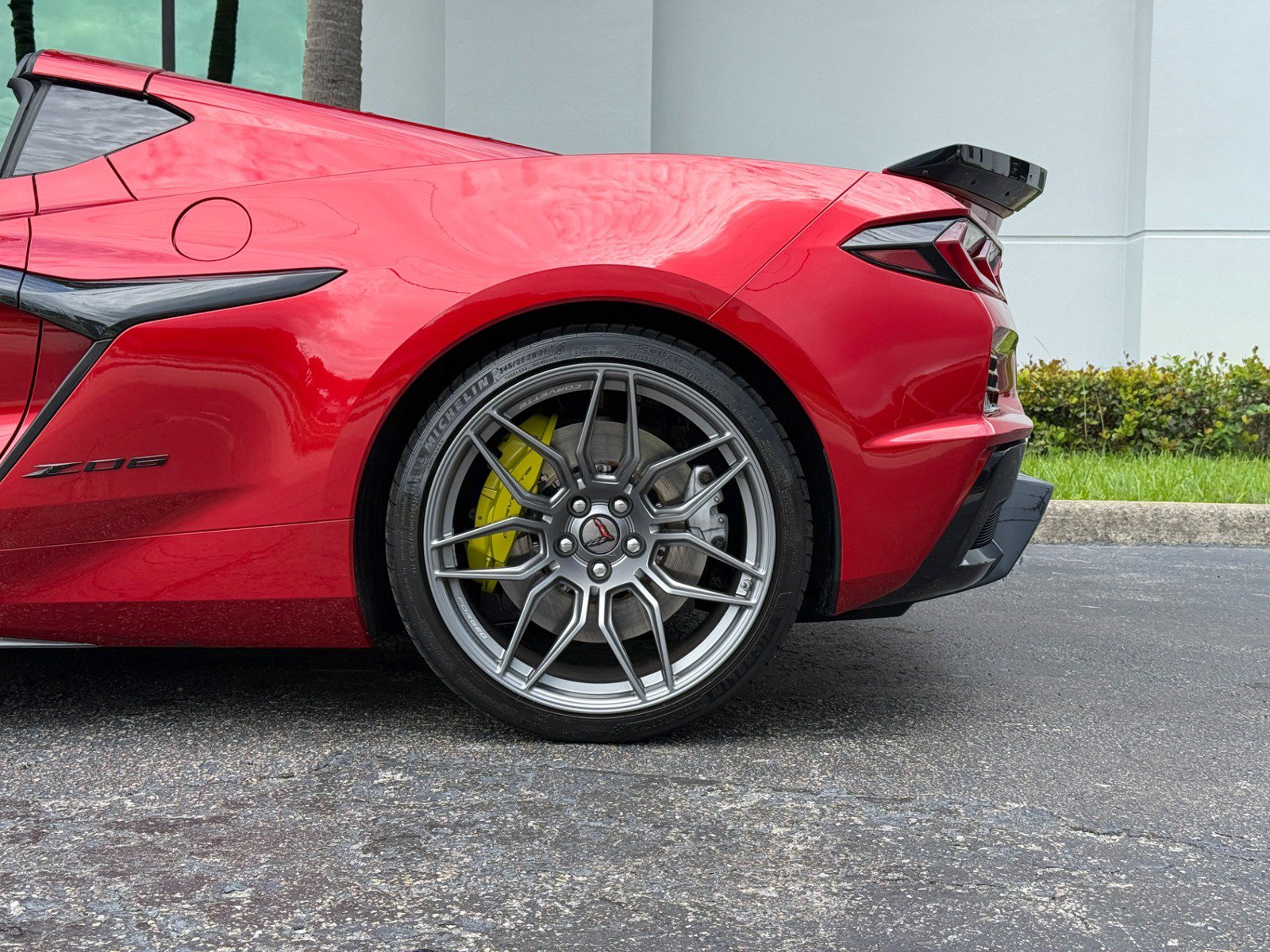 Used 2023 Chevrolet Corvette Z06 w/ Engine Appearance Package RWD image 13
