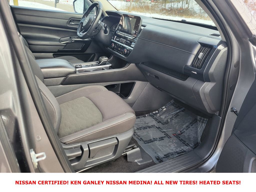 Certified 2025 Nissan Pathfinder SV image 56