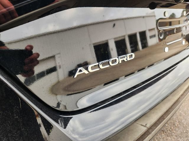 Used 2025 Honda Accord SE image 9