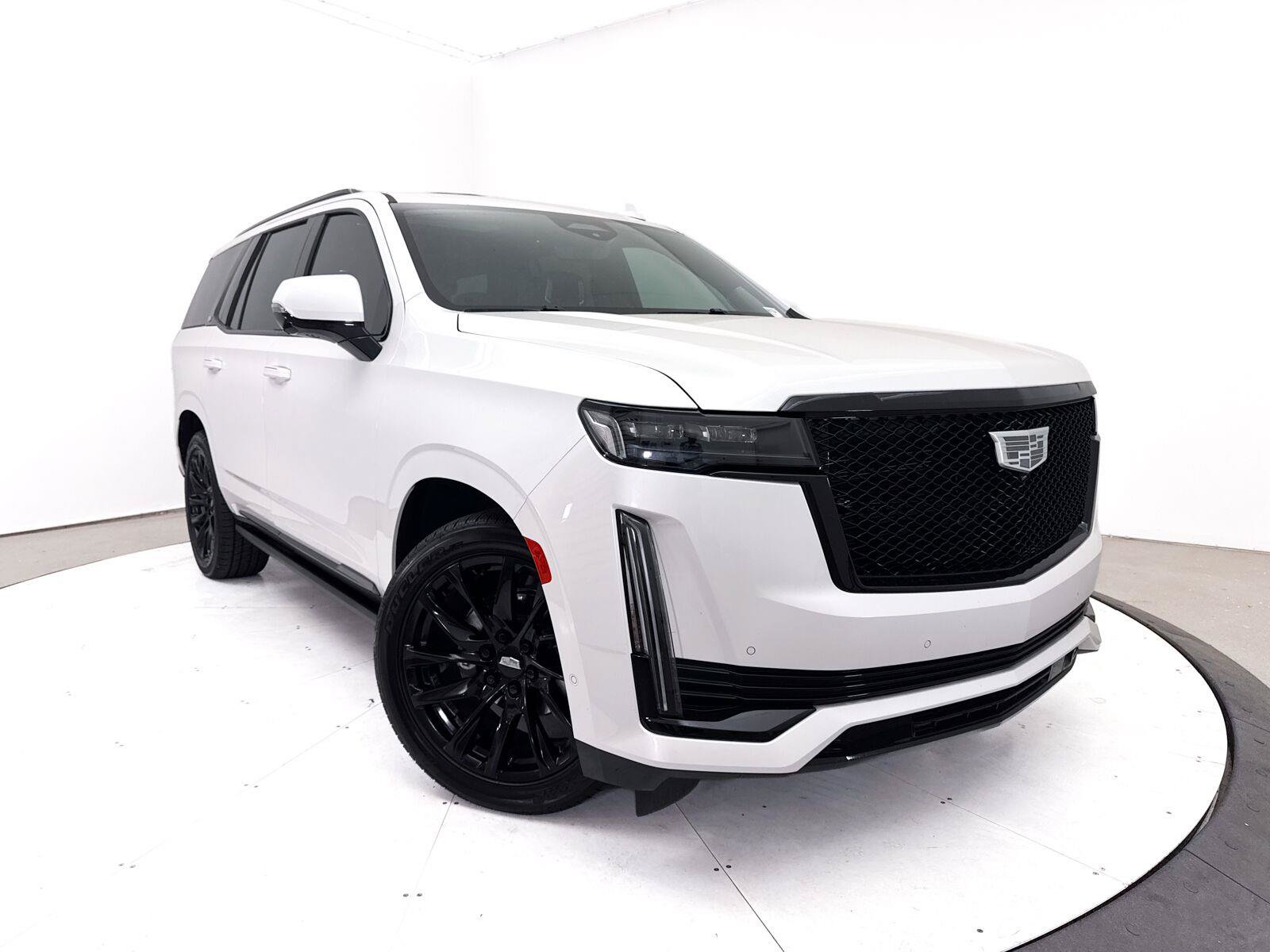 Used 2022 Cadillac Escalade Sport Platinum w/ LPO, ONYX Package AWD/4WD image 1