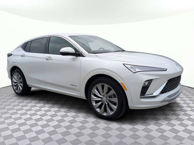 Used 2025 Buick Envista Avenir FWD image 2