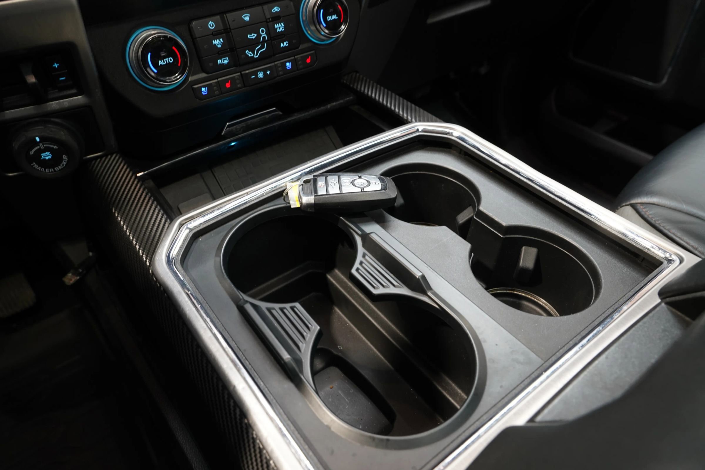 Used 2020 Ford F350 Platinum w/ FX4 Off-Road Package image 52