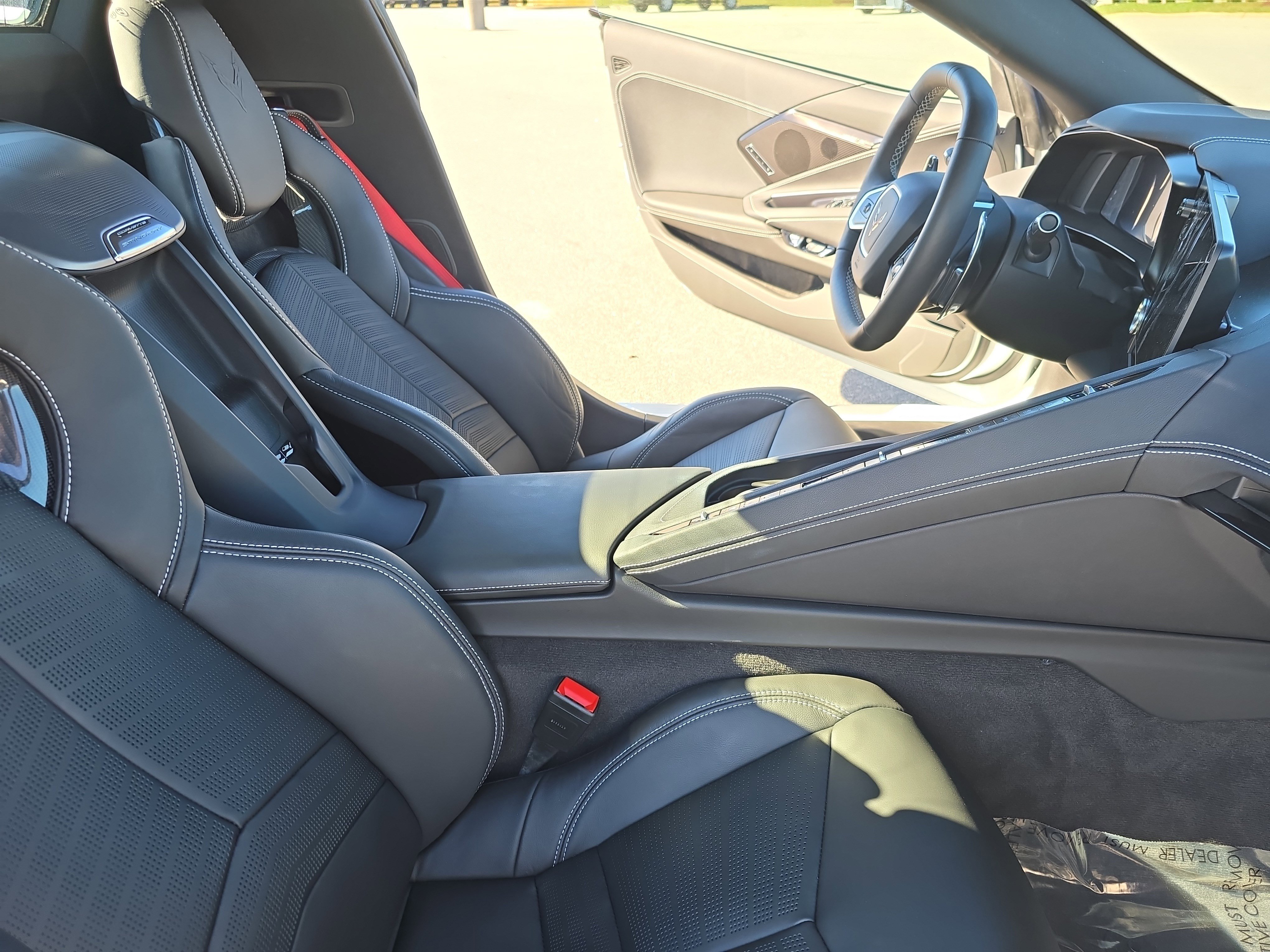 Used 2024 Chevrolet Corvette 2LT w/ Stealth Interior Trim Package image 10