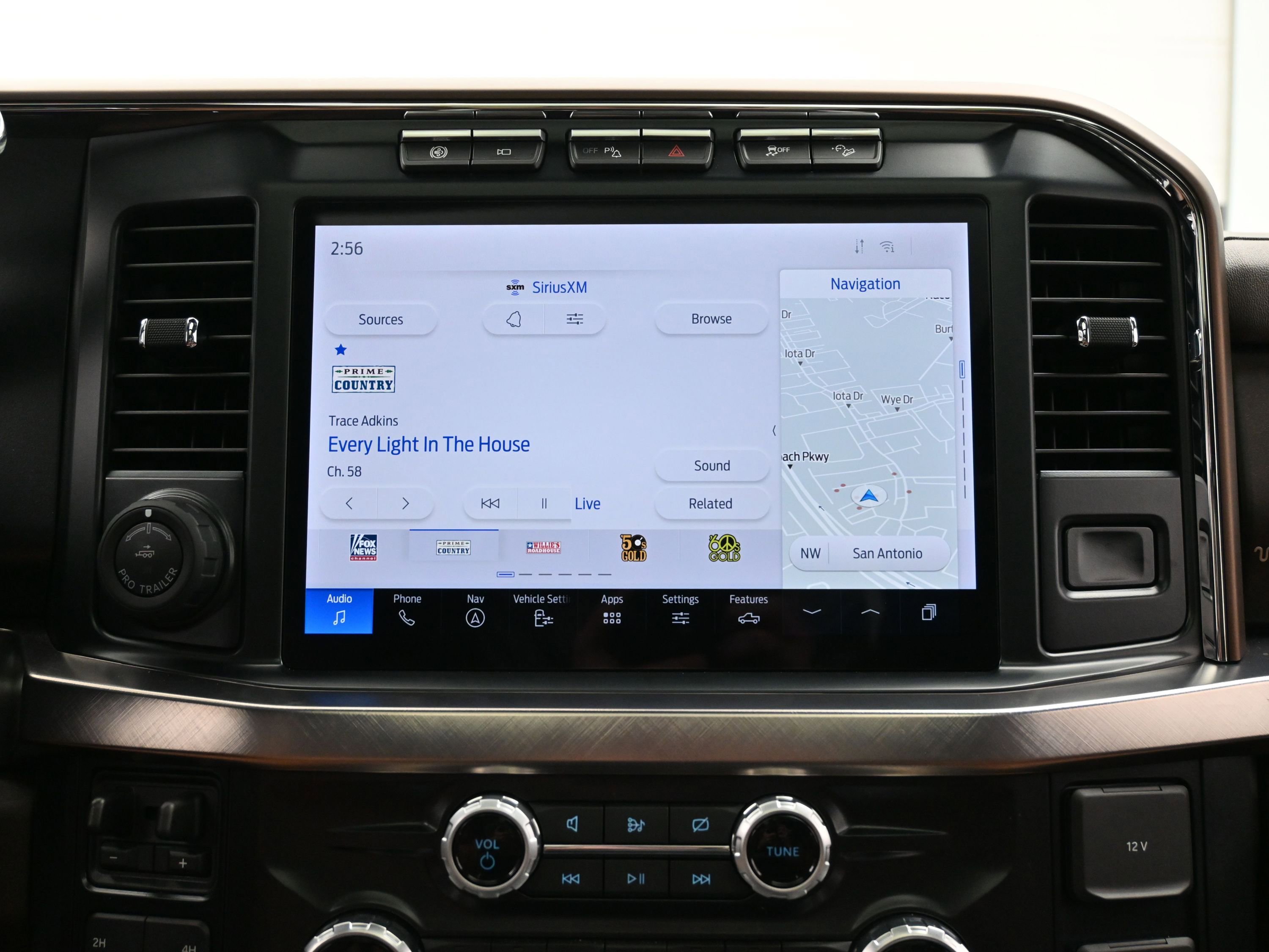 Used 2024 Ford F250 King Ranch w/ Chrome Package AWD/4WD image 29