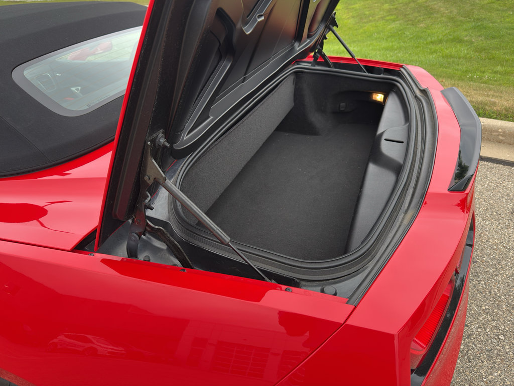 Used 2018 Chevrolet Corvette Stingray Convertible w/ 1LT RWD image 9