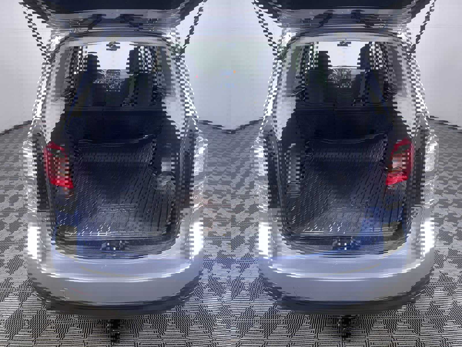 Used 2017 Subaru Forester 2.5i Premium w/ All-Weather Package image 25