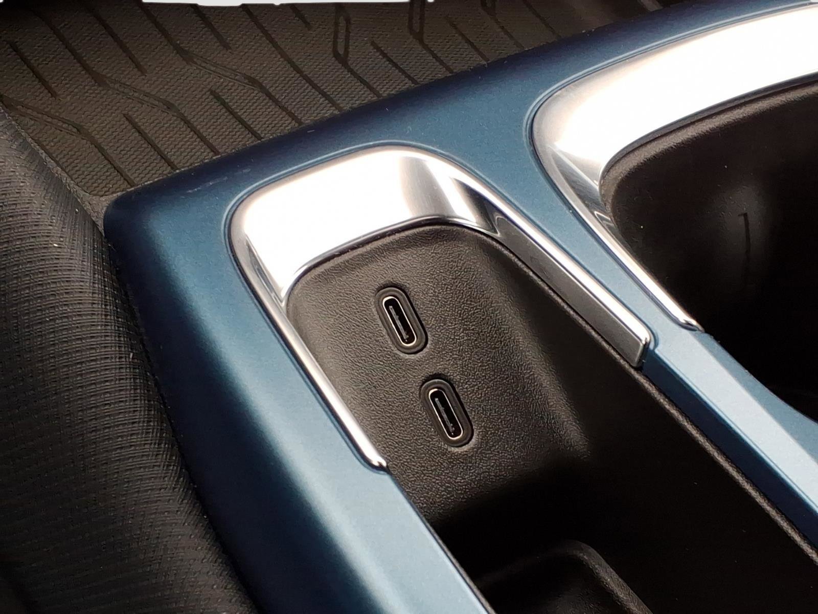 Used 2024 Chevrolet Equinox EV LT w/ Active Safety Package 3 image 18