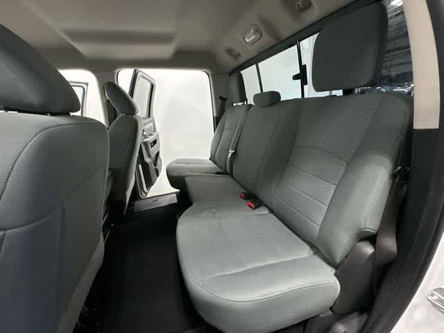 Used 2019 RAM 1500 Classic SLT RWD image 16