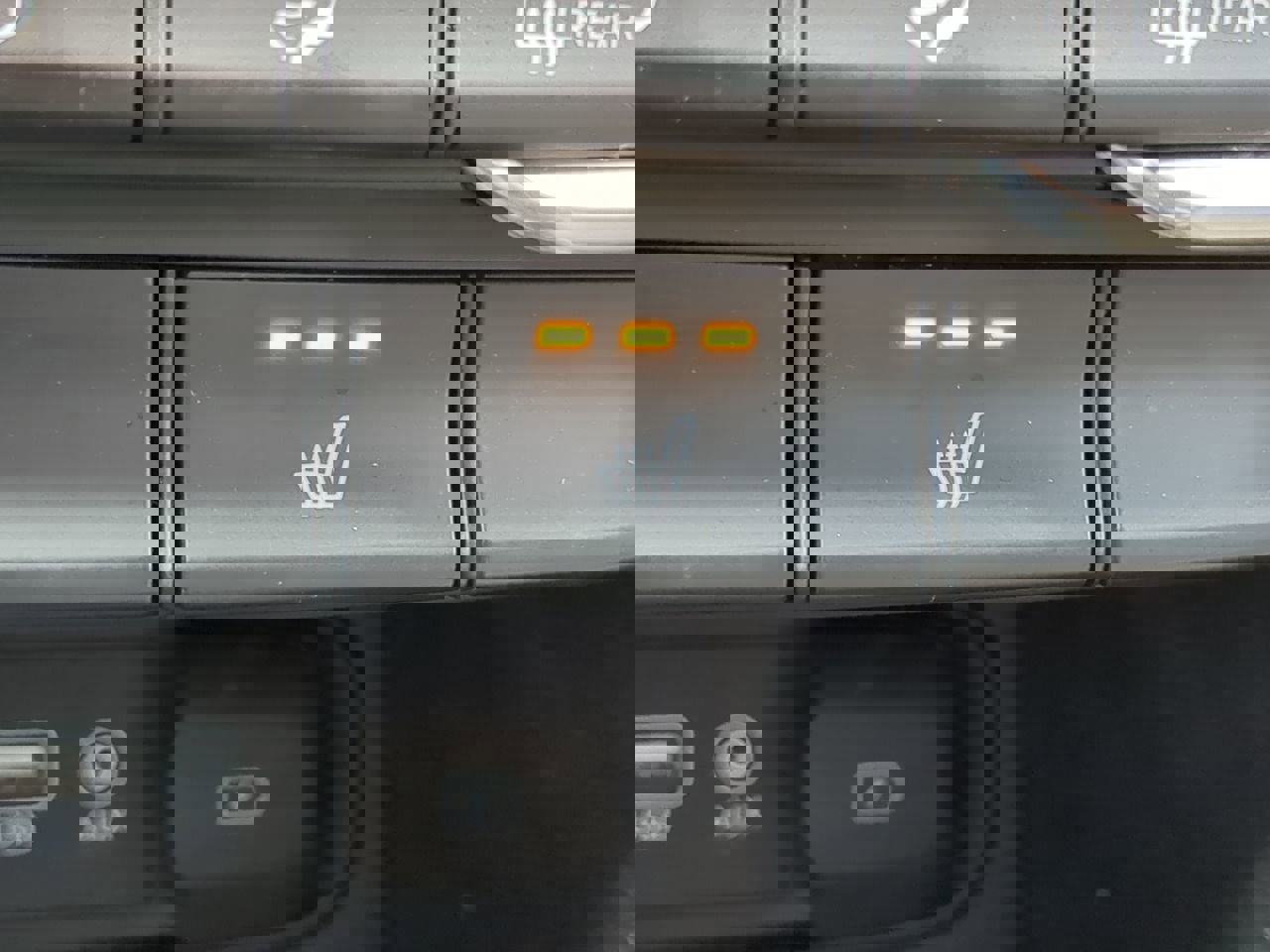 Used 2020 Hyundai Santa Fe SEL image 19