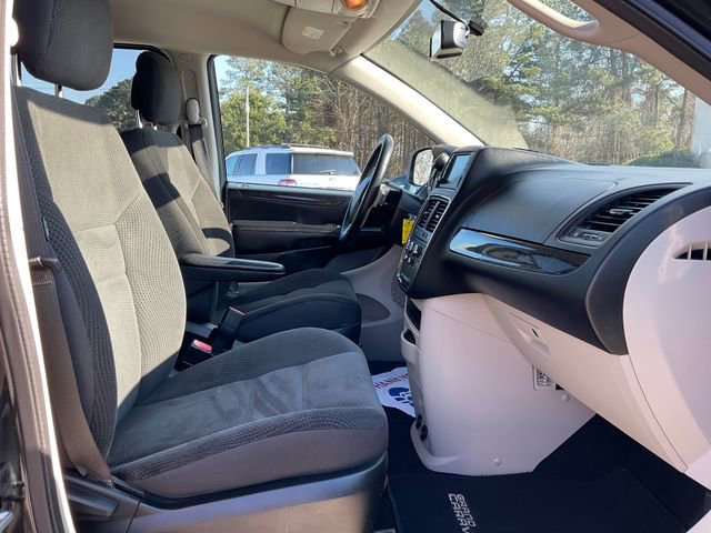 Used 2017 Dodge Grand Caravan SE w/ Power Window Group FWD image 13