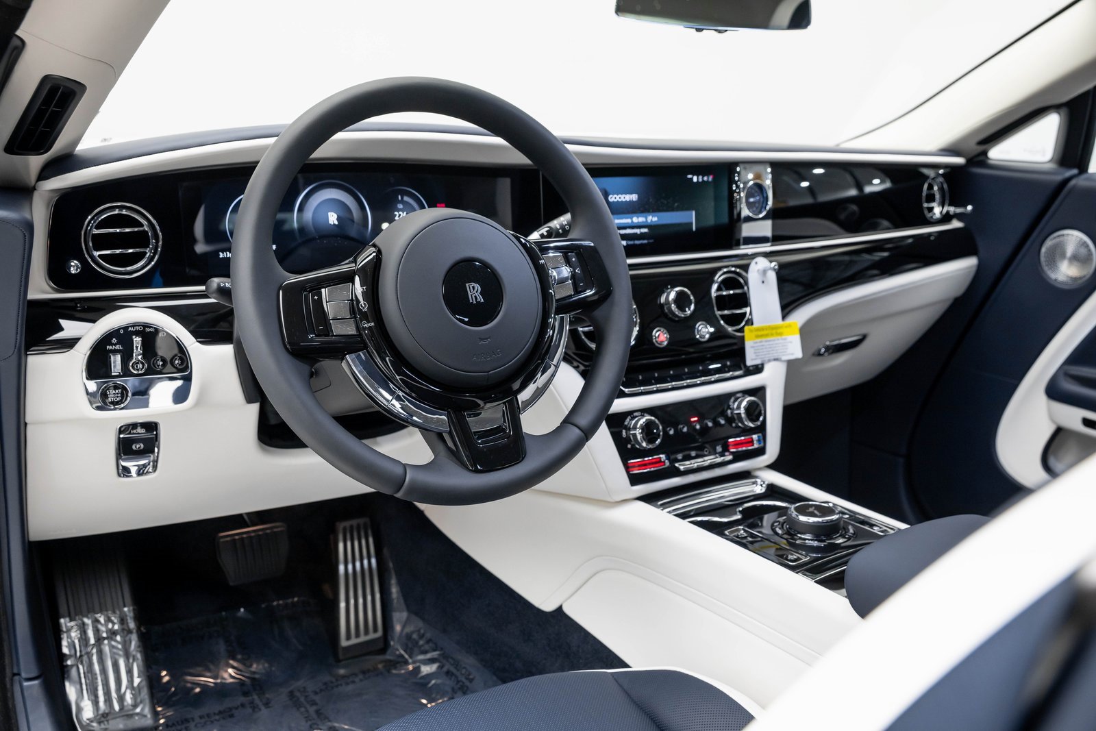 New 2026 Rolls-Royce Spectre image 11