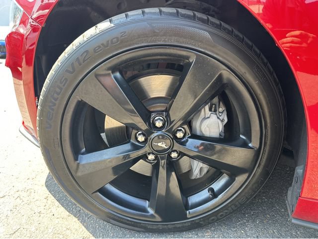 Used 2021 Ford Mustang GT Premium w/ Black Accent Package RWD image 10