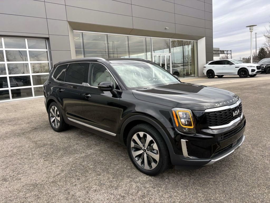 Used 2022 Kia Telluride EX w/ EX Premium Package