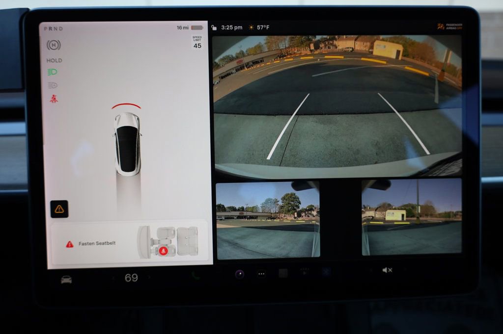 Used 2021 Tesla Model 3 Standard Range Plus image 40