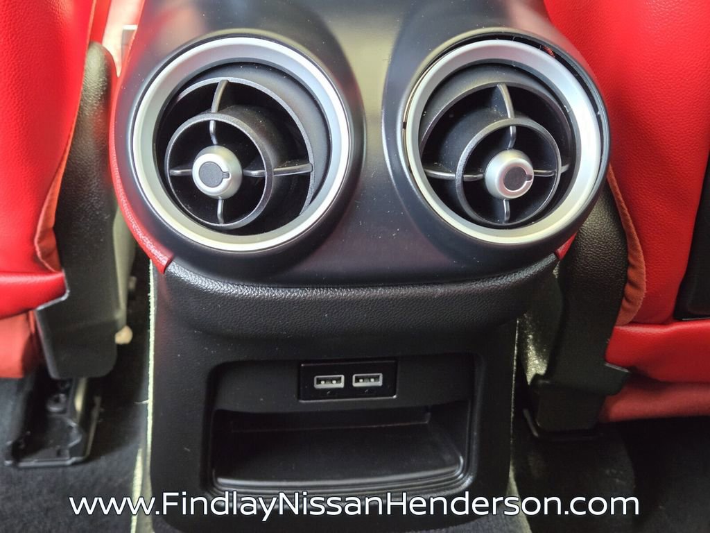 Used 2020 Alfa Romeo Stelvio w/ Nero Edizione RWD image 13