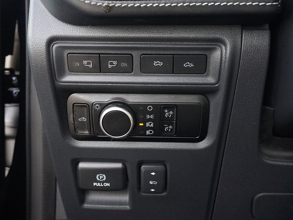 Used 2023 Ford F150 Lightning Platinum AWD/4WD image 44