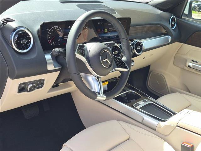New 2026 Mercedes-Benz GLB 250 image 3