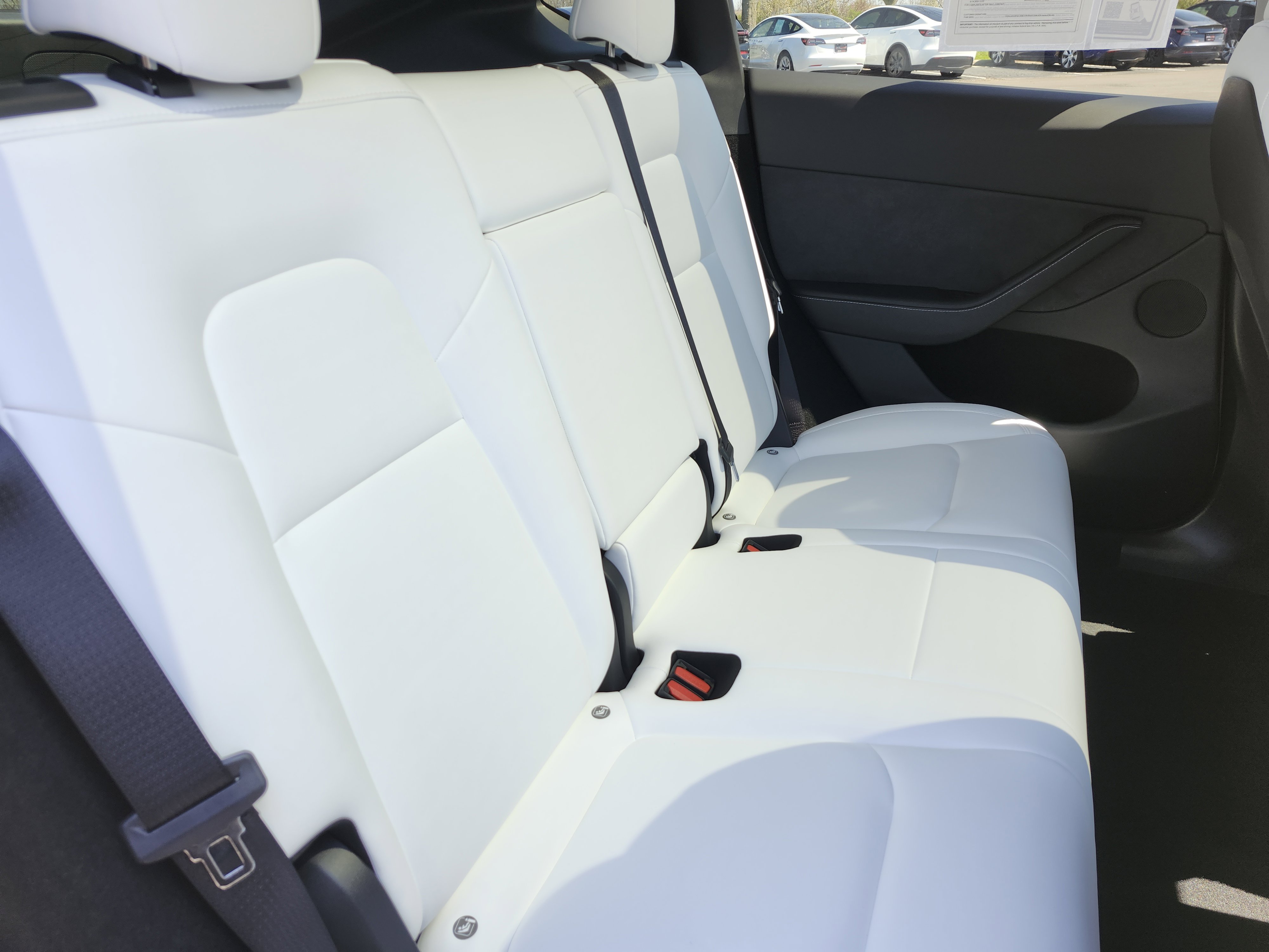 Used 2024 Tesla Model Y Long Range AWD/4WD image 18