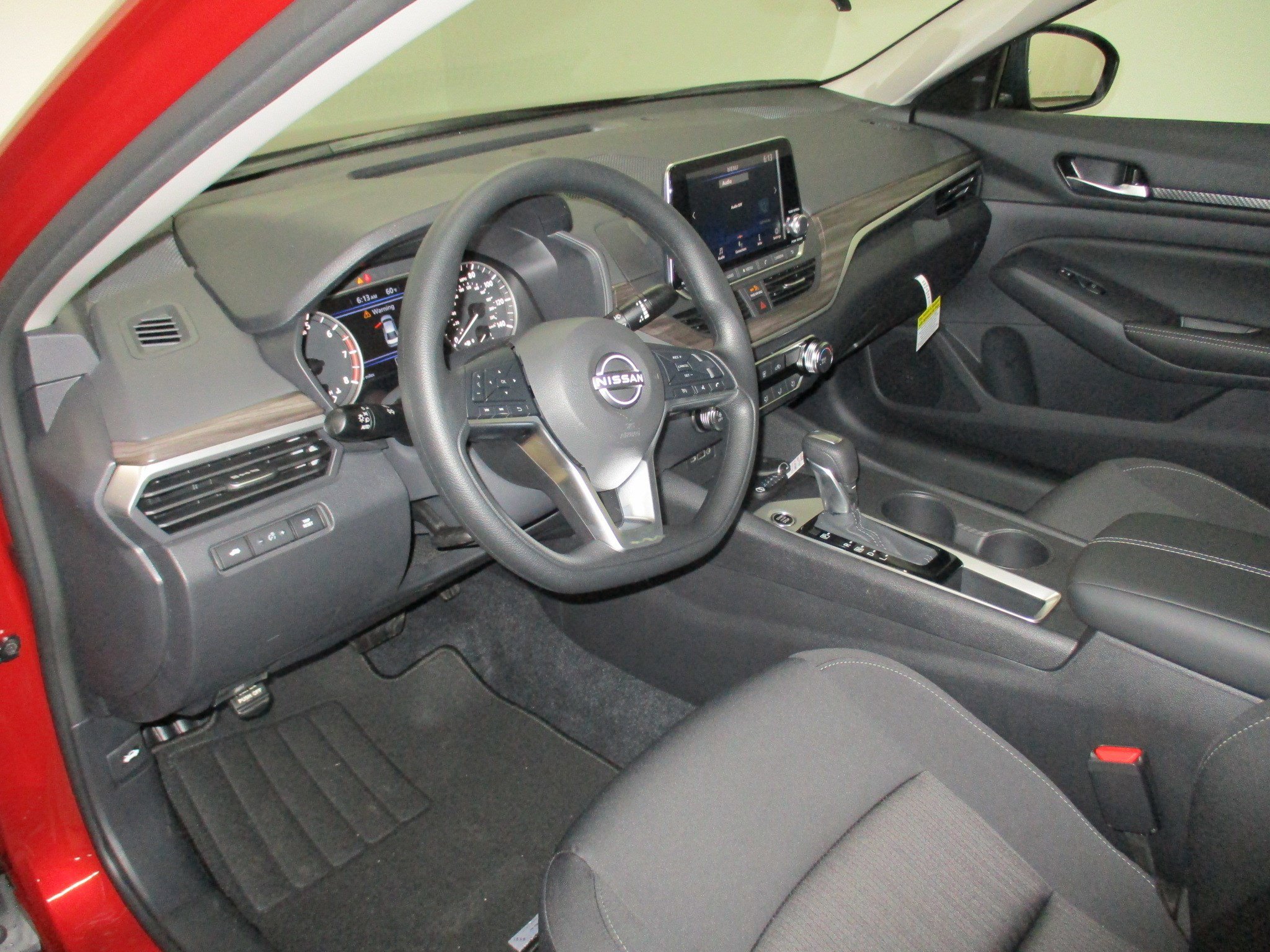 New 2025 Nissan Altima 2.5 SV image 11