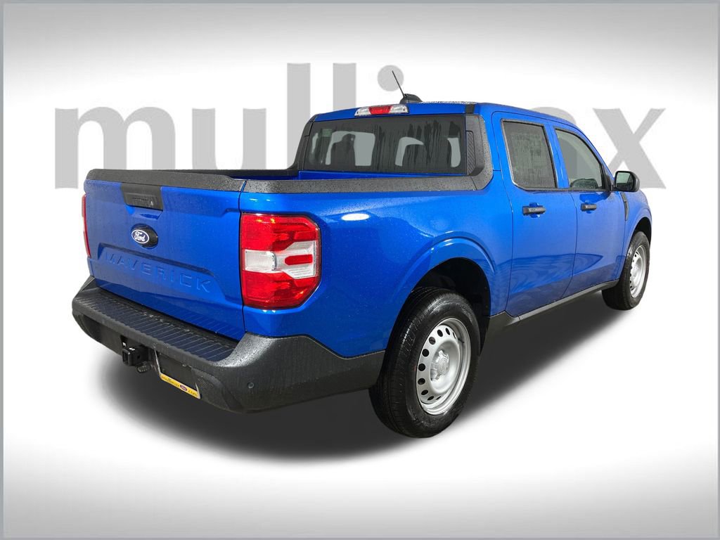 New 2025 Ford Maverick XL image 3