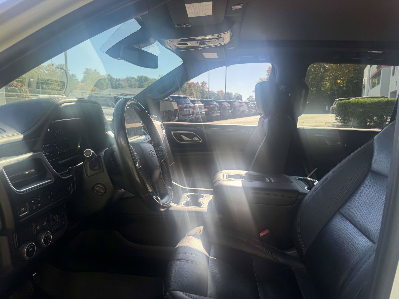 Used 2022 Chevrolet Suburban RST w/ Sport Performance Package RWD image 19
