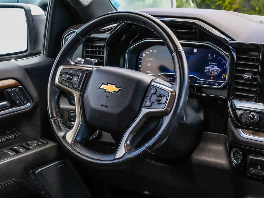 Used 2022 Chevrolet Silverado 1500 High Country w/ High Country Premium Package AWD/4WD image 25