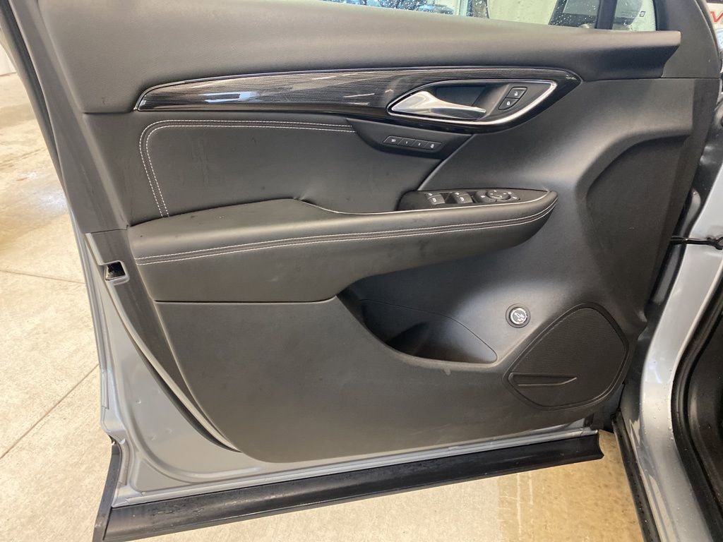 Used 2023 Buick Envision Essence image 22