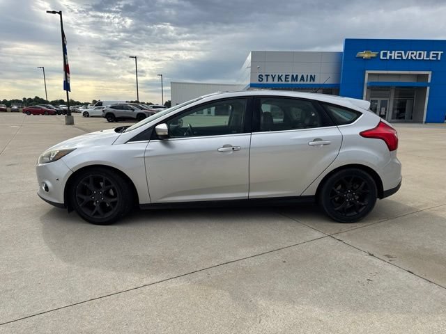 Used 2012 Ford Focus Titanium FWD image 2