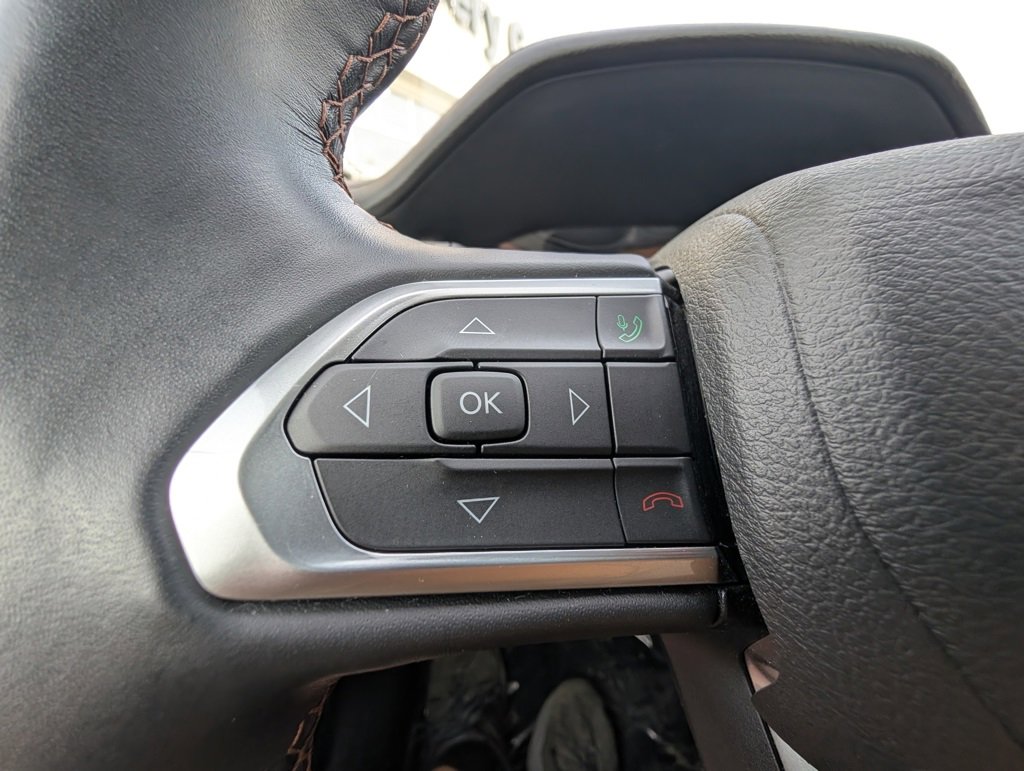 Used 2022 Jeep Compass Limited image 21