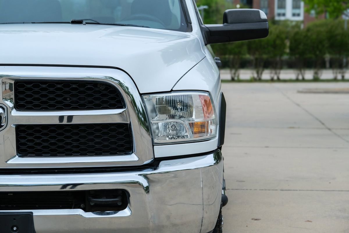 Used 2018 RAM 2500 Tradesman w/ Chrome Appearance Group AWD/4WD image 6