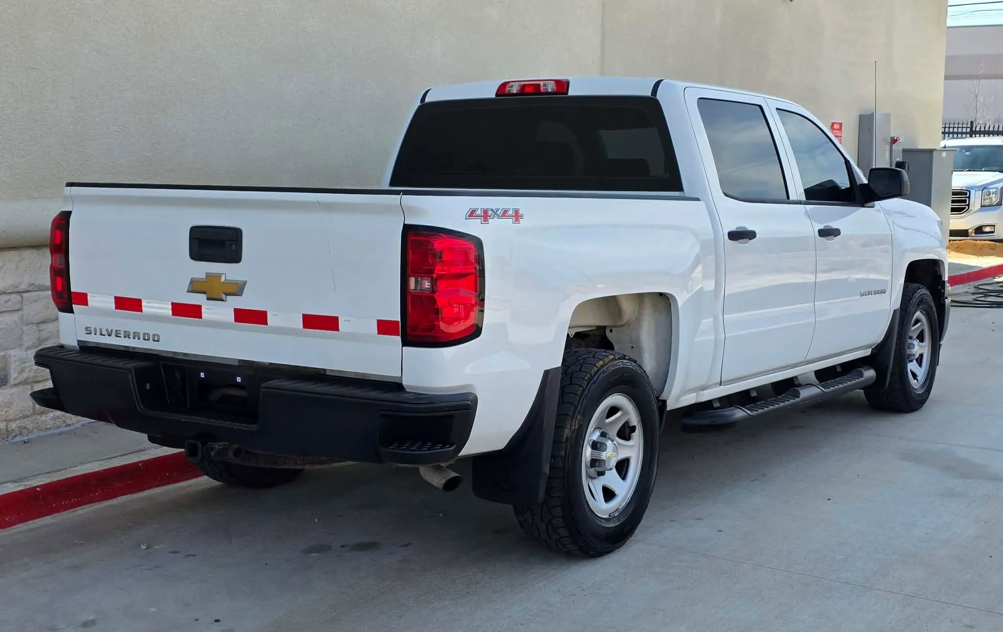 Used 2015 Chevrolet Silverado 1500 W/T w/ Trailering Package image 3