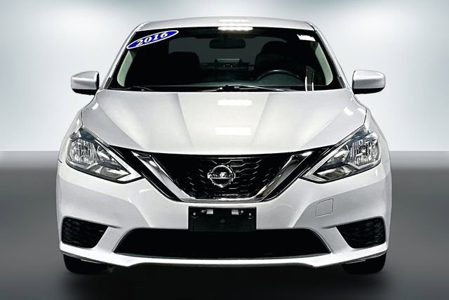 Used 2016 Nissan Sentra SV FWD image 2