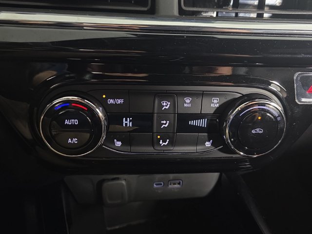Used 2026 Chevrolet Trax RS w/ Driver Confidence Package FWD image 19
