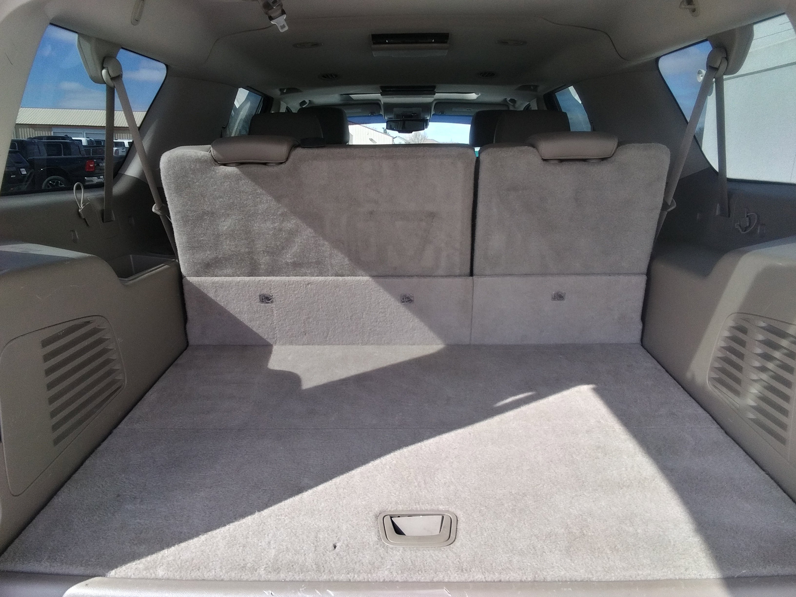 Used 2015 Chevrolet Suburban LT AWD/4WD image 9